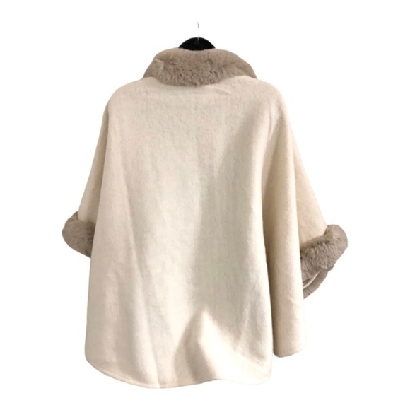 Gorgeous faux fur trim cream ecru belted‎ cape coat topper size S/M new - Picture 17 of 17